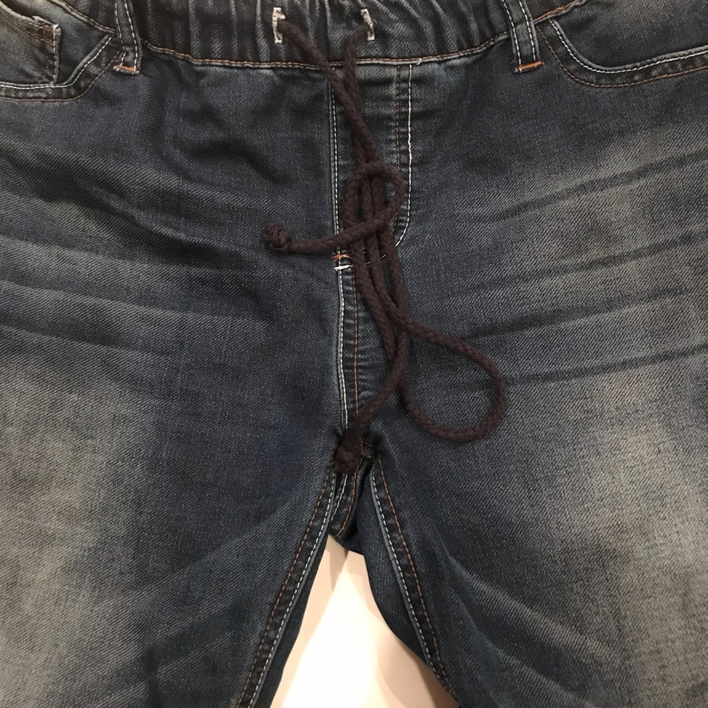 Soft jeans with drawstring waist